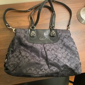 Versatile shoulder/crossbody bag